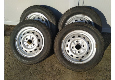 Комплект зимних колес на Daewoo Matiz