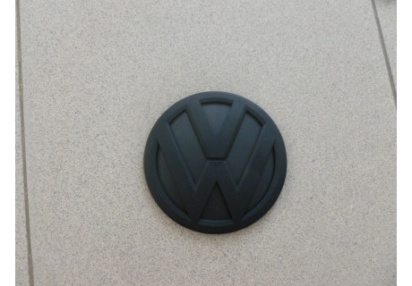 Эмблемма VW Черная мат.