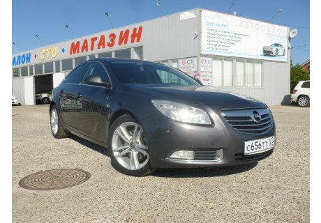 Opel Insignia, 2009